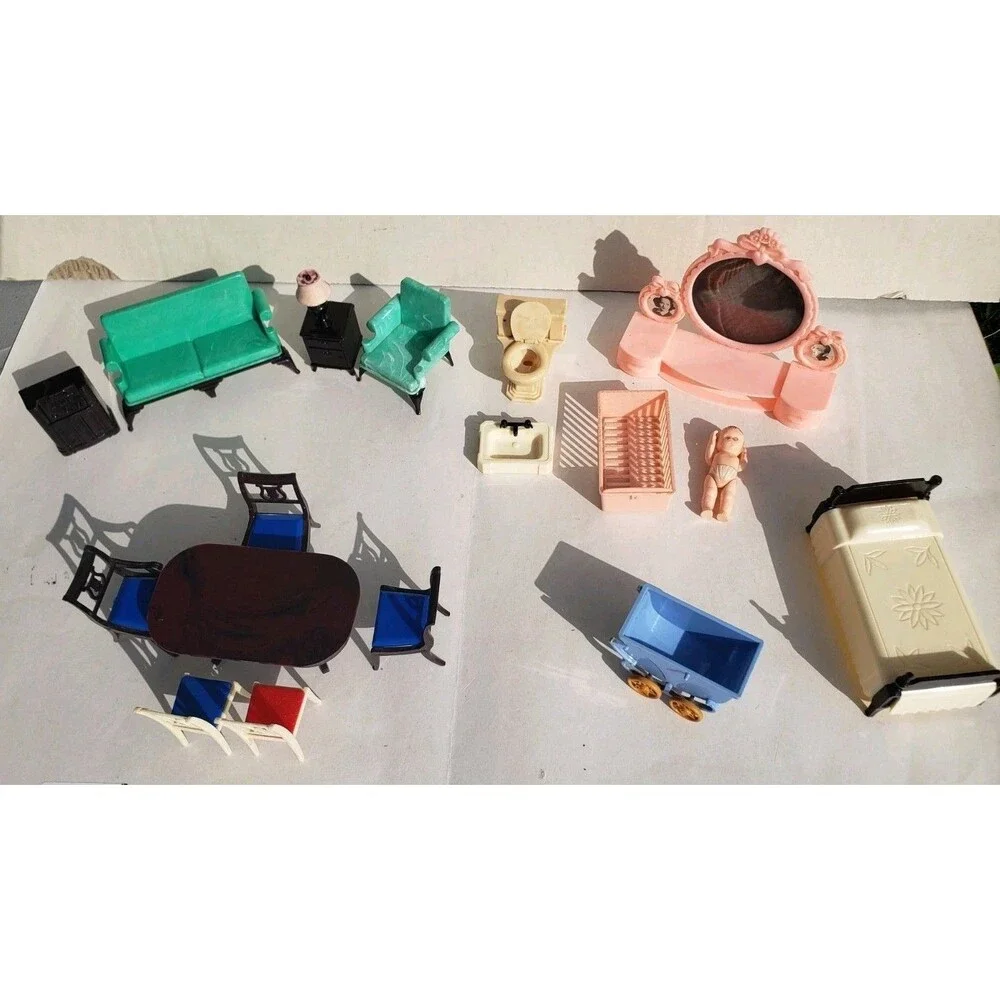 Vtg Ideal Dollhouse Set 18 Piece w/Accessories & Baby Plastic 1960-70s Miniature